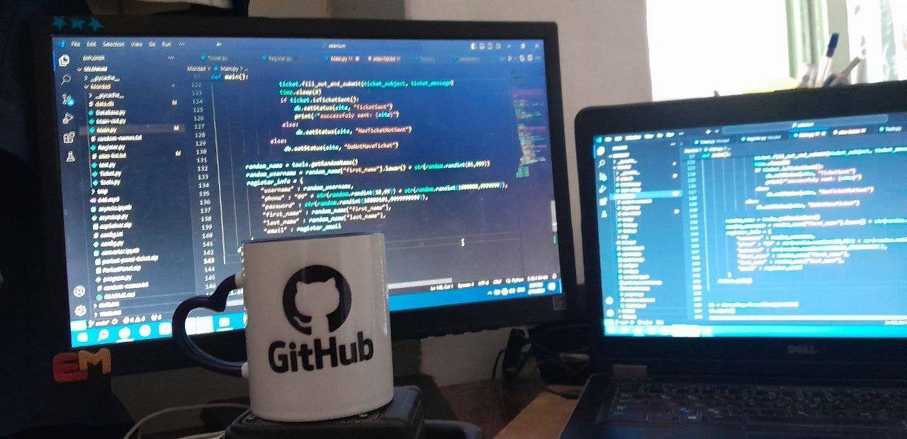پس از مدتها، طراحی و توسعه سایت شخصی دو زبانه با لاراول